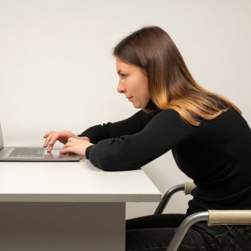 Dlaczego ergonomia w pracy przy komputerze jest ważna?
